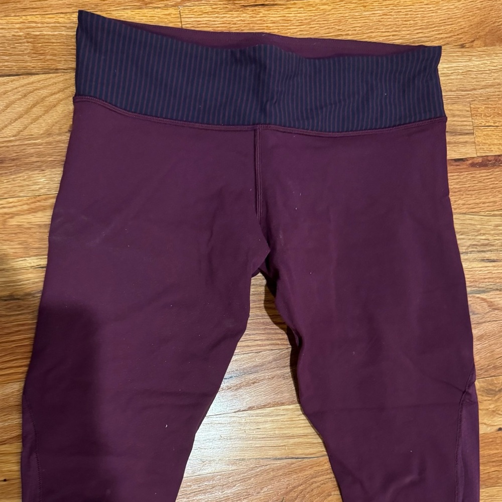 Like New Lululemon Maroon and Navy Stripe Waistband Crop Leggings size 8
